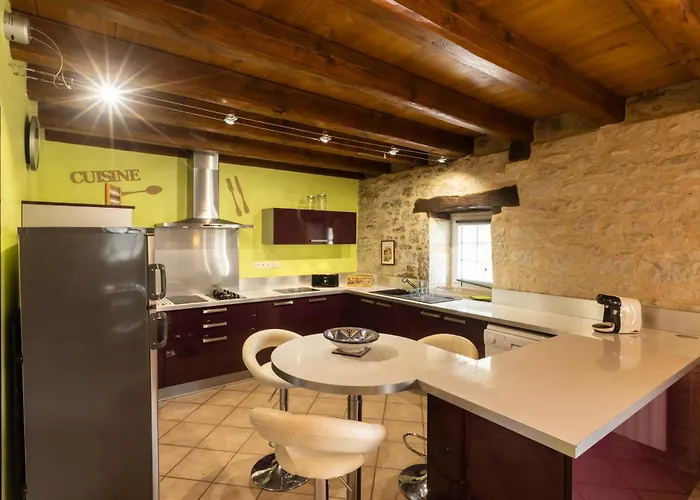 Quercynois Authentique 9p Сasa de vacaciones